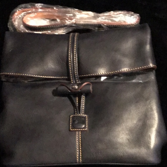 D&B Florentine Medium Toggle Crossbody Bag - Picture 3 of 6